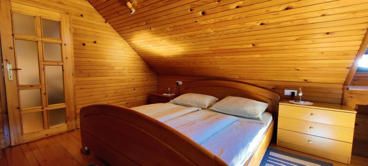 Guesthouse Pri Zalogarju Zelezniki Buitenkant foto