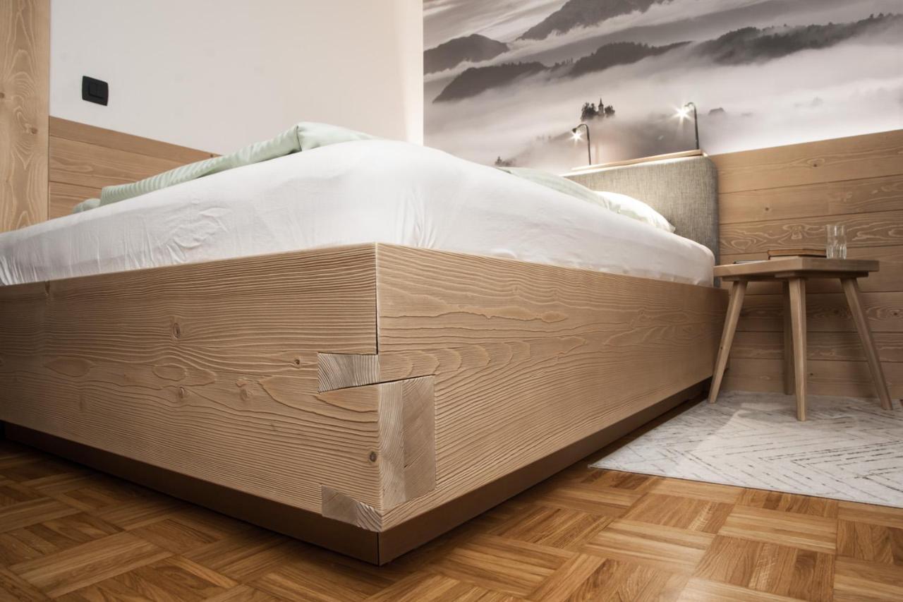 Guesthouse Pri Zalogarju Zelezniki Buitenkant foto