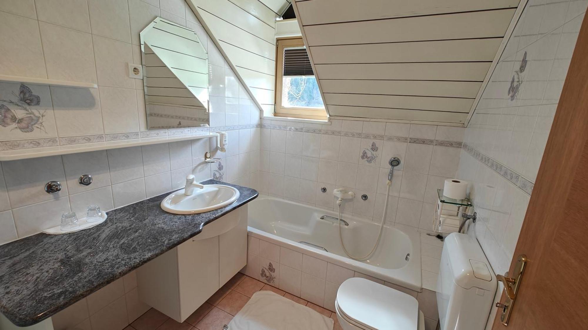 Guesthouse Pri Zalogarju Zelezniki Buitenkant foto