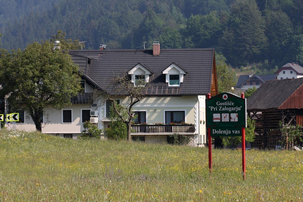 Guesthouse Pri Zalogarju Zelezniki Buitenkant foto